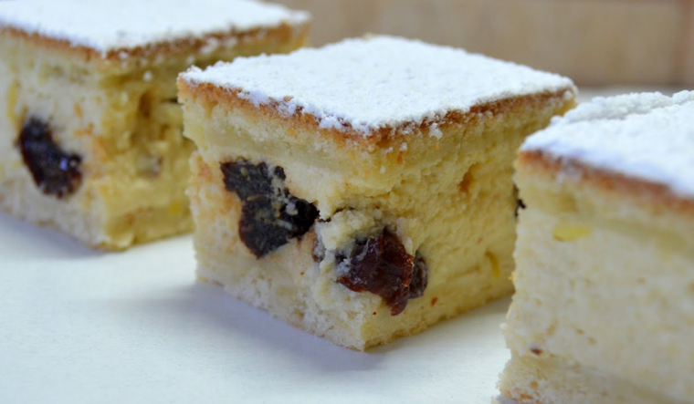 La receta de torta de ricota y pasas tiene raíces italianas, traídas por inmigrantes que adaptaron la clásica torta di ricotta al gusto local. La receta de torta de ricota y pasas tiene raíces italianas, traídas por inmigrantes que adaptaron la clásica torta di ricotta al gusto local.