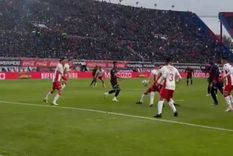 San Lorenzo reclamó penal por una mano de Lucas Souto en el área. Foto: Captura @joaco_eguia San Lorenzo reclamó penal por una mano de Lucas Souto en el área. Foto: Captura @joaco_eguia