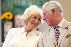 Camilla Parker Bowles y el Príncipe Carlos Foto: Hello Magazine