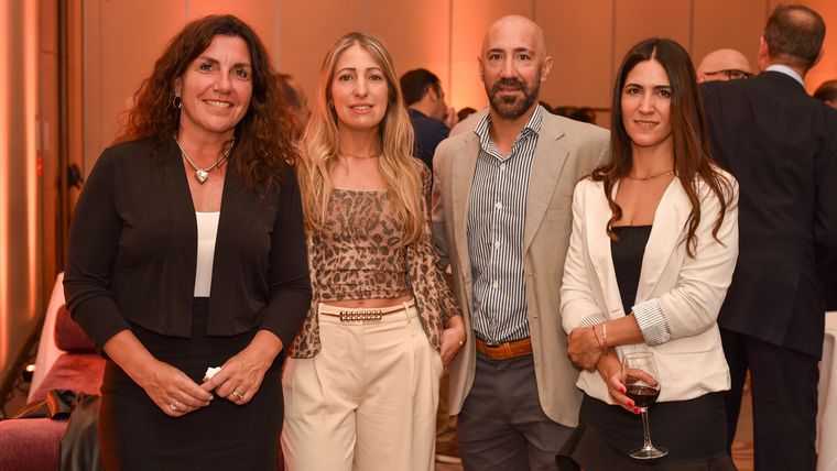 Jimena Ongay, Gabriela Rodriguez, Juan Manuel Rivas y Stella Rivas Jimena Ongay, Gabriela Rodriguez, Juan Manuel Rivas y Stella Rivas