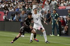 México fue goleado 4-0 por Uruguay. Foto: EFE