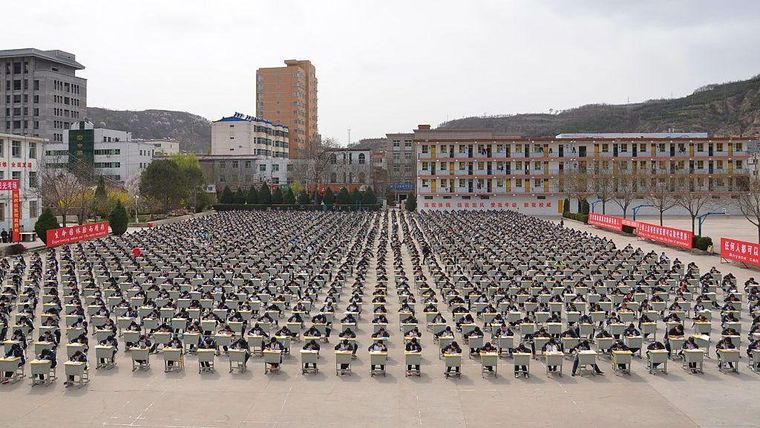 Los exámenes competitivos son una característica habitual de la vida adolescente en China.