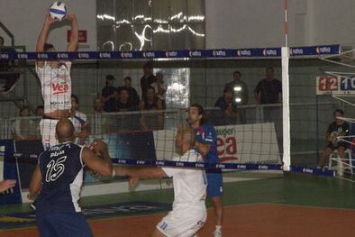 MDZol | Mendoza Voley juega esta noche en la Capital Nacional del Petróleo. Foto: Mendoza Voley