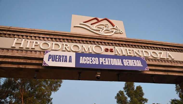Desde el municipio de Godoy Cruz y el Gobierno de Mendoza ya están trabajando en un masterplan para el Hipódromo. Foto: Rodrigo DAngelo / MDZ