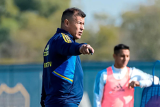 Almirón paró un equipo con dos cambios a 48 horas del partido ante Argentinos. Foto: Archivo