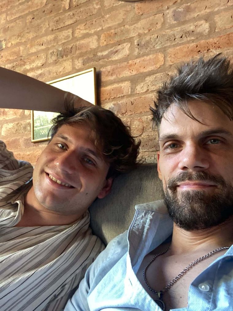 La triste despedida de Federico a su hermano. La triste despedida de Federico a su hermano.