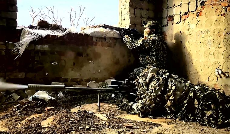 La economía de Rusia se reconfiguró para sostener la guerra, dejando las tecnologías y la inteligencia artificial de lado.