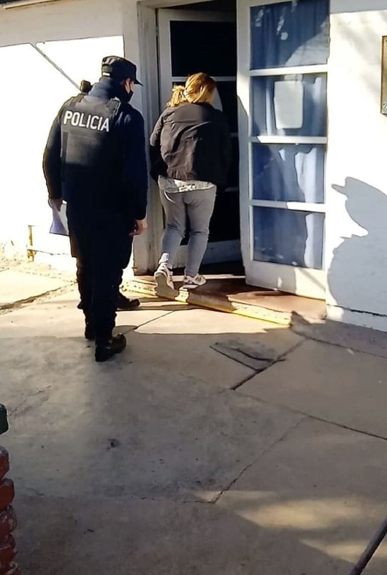 Dos personas fueron detenidas por personal policial de la zona Foto: Imagen ilustrativa