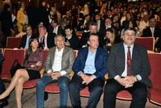 Pamela Verasay, Alfredo Cornejo, Víctor Ibáñez y Mario Abed durante la asunción de las nuevas autoridades de la UNCuyo. Foto: Foto: ALF PONCE MERCADO