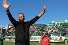 Carlos Barisio en la cancha de Ferro. Ferro Carril Oeste Foto: Ferro Carril Oeste