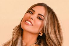 gloria trevi sufre aparatosa caida sobre el escenario