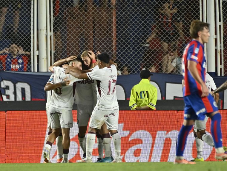 Lanús celebró el 3-2 ante San Lorenzo con una publicación que rápidamente se volvió viral.