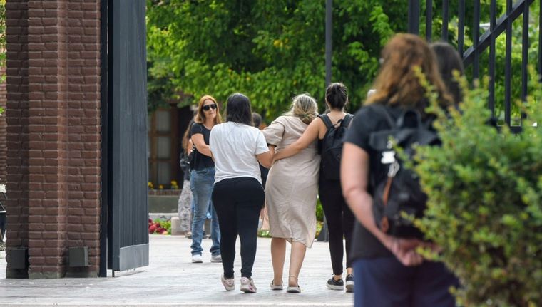 Familiares y amigos de los jóvenes fallecidos le dieron el último adiós. Foto: MDZ