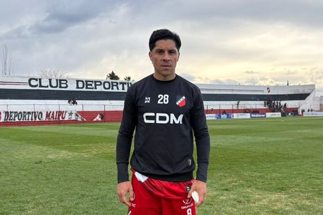Enzo Pérez después de su debut con la camiseta del Botellero.&nbsp;