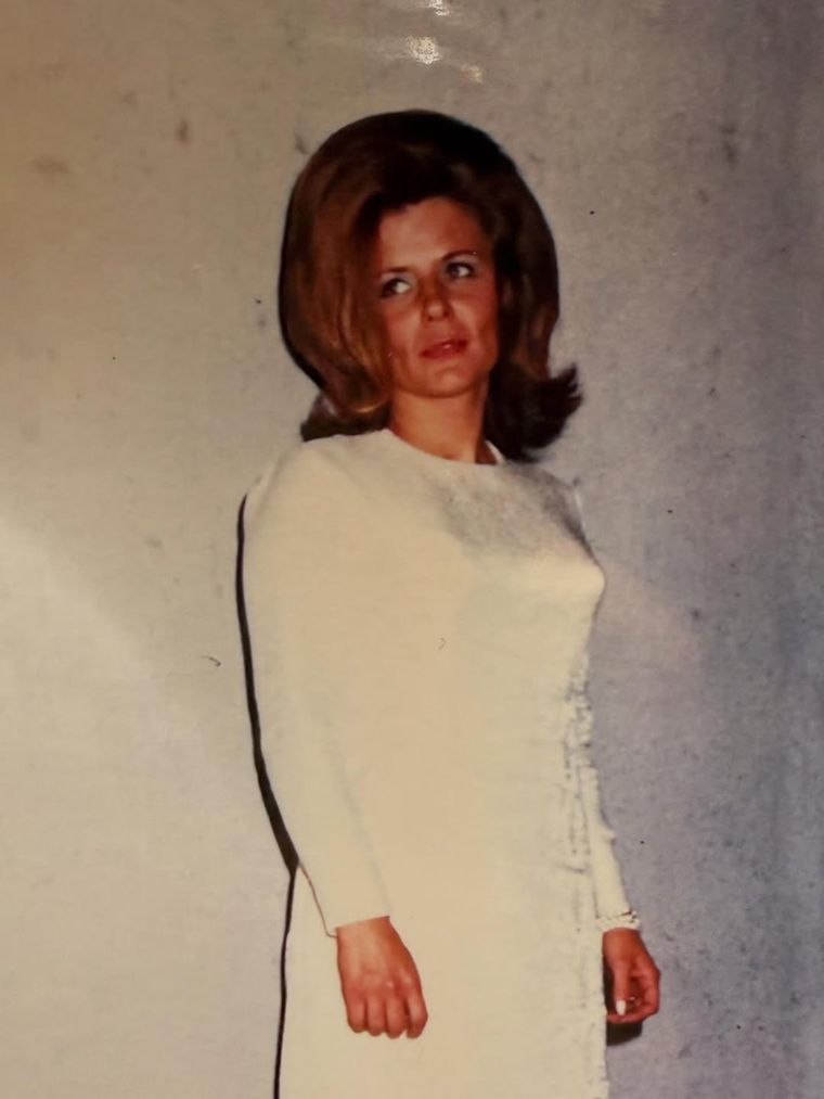 El carrusel de fotos de Analía en redes. El carrusel de fotos de Analía en redes.