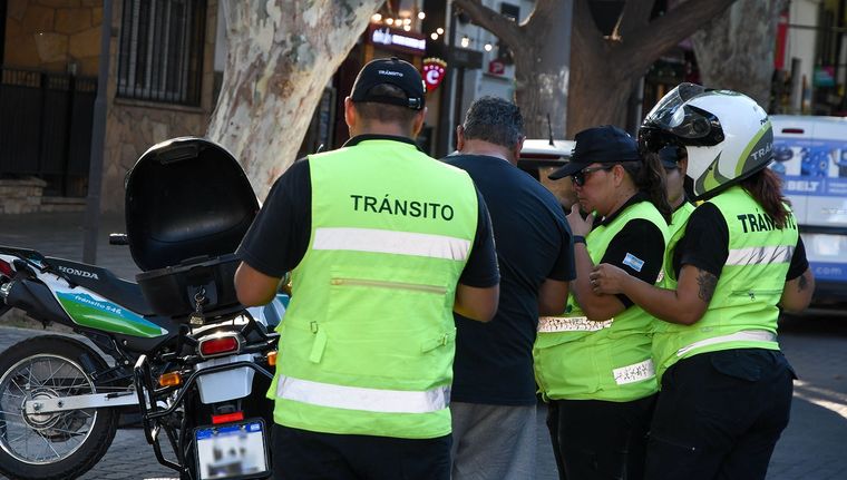 El Tribunal de Cuentas alertó sobre una problemática cada vez más frecuente en el pago de multas de tránsito Foto: Santiago Tagua/MDZ