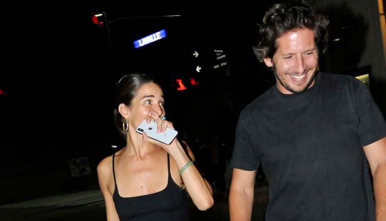 ¿Juana Viale volvió con su novio? Las cámaras captaron a Juana Viale y Agustín Goldenhorn.