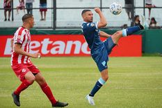 Racing recibe a Barracas Central en el Cilindro de Avellaneda. Racing recibe a Barracas Central en el Cilindro de Avellaneda.