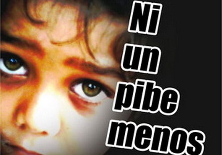 El afiche de la organización amenazada.