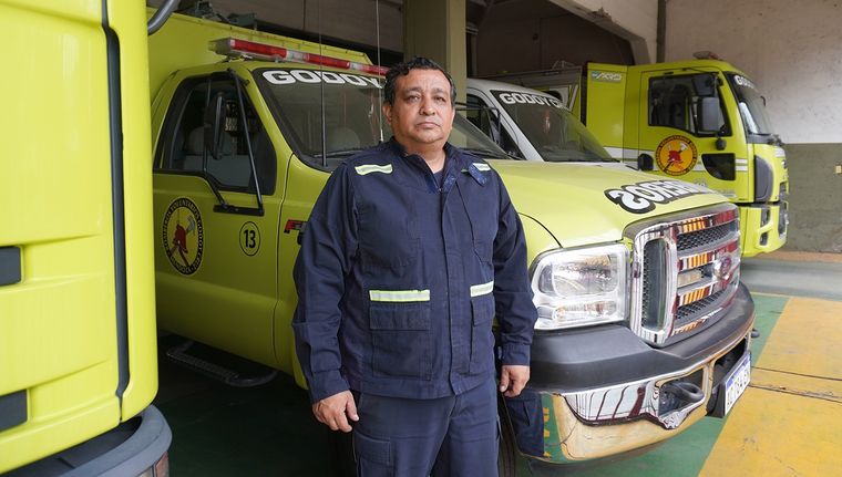 Gustavo Romero, uno de los que comanda la unidad de bomberos voluntarios de Godoy Cruz. Foto: Rodrigo DAngelo / MDZ