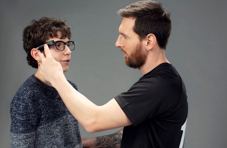 La familia de Tomy recibirá el dispositivo donado por la fundación de Leo Messi la semana próxima Foto: OrCam y Fundación Leo Messi