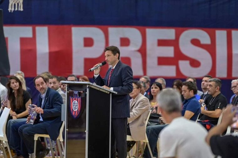 El mandamás del Cuervo trabaja para encontrar a su nuevo DT. Foto: Twitter @SanLorenzoSomos