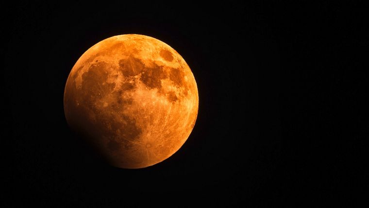El eclipse de luna más largo del siglo se verá el 19 de noviembre. Foto: Foto de GEORGE DESIPRIS en Pexels