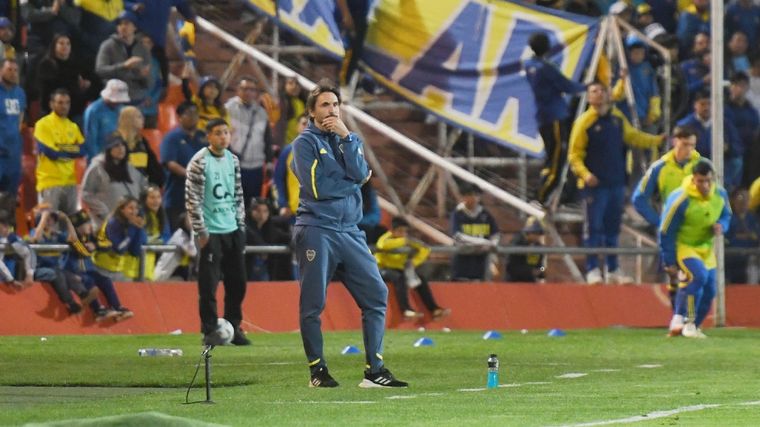 Diego Martínez sufrió el partido en Boca. Foto: Santiago Tagua / MDZ