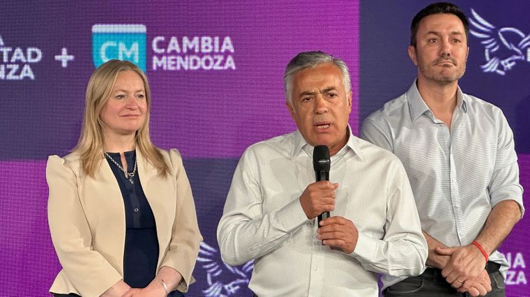 Hebe Casado, Alfredo Cornejo y Luis Petri.