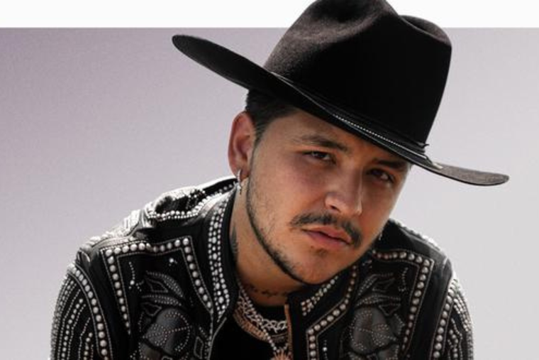 CHRISTIAN NODAL GENERÓ POLÉMICA. LE DEDICÓ A SU NOVIA LA MISMA CANCIÓN QUE A BELINDA.