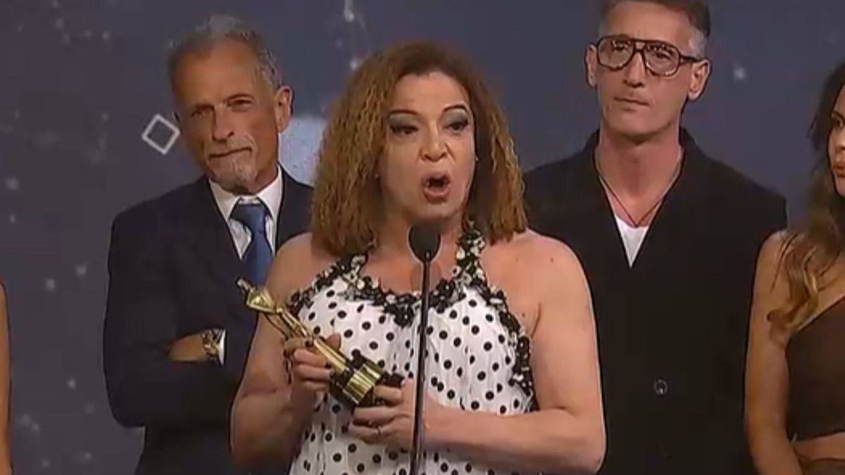¡Enfurecida! Lizy Tagliani apuntó contra Viviana Canosa en los premios Martín Fierro