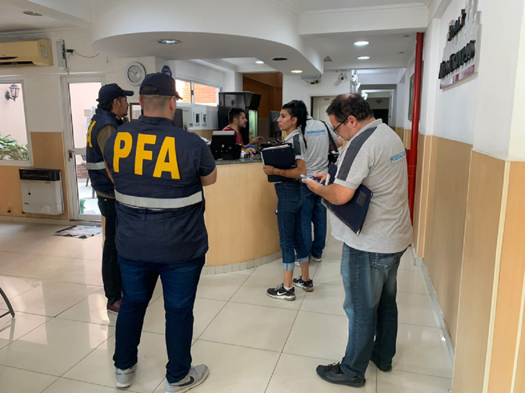 Pesquisas trabajan en descubrir los vínculos de la organización Foto: Télam