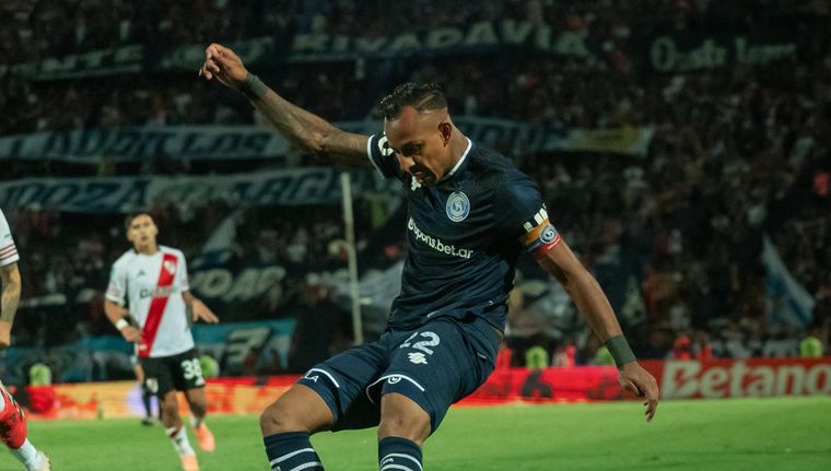 Sebastián Villa se refirió a los rumores de su vuelta a Boca.