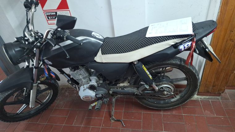 Una de las motos recuperadas. Una de las motos recuperadas.