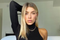 Michelle Salas enloqueció a sus fans con un sensual micro bikini lila.