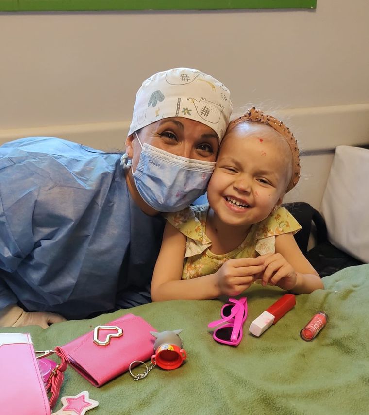 Fiore tiene que viajar a Rosario para recibir su trasplante de médula ósea.&nbsp;