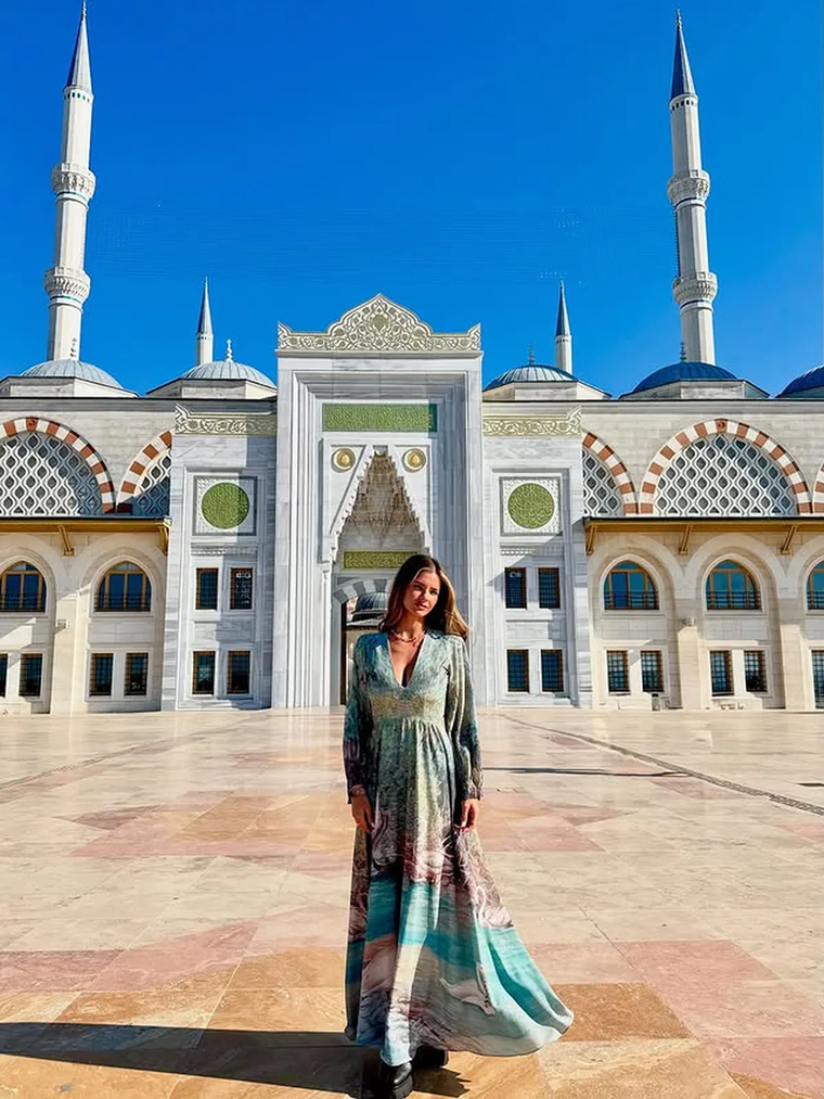 La diseñadora tuvo que cerrar comentarios tras la ola de críticas. La diseñadora tuvo que cerrar comentarios tras la ola de críticas.