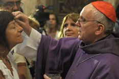 bajo analisis mundial: bergoglio, el papa, bajo la lupa