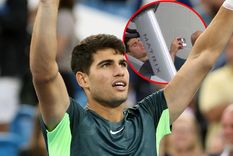 Alcaraz y una desopilante explicación a lo que estaba haciendo mientras la lluvia suspendía su partido en Cincinnati Foto: EFE Alcaraz y una desopilante explicación a lo que estaba haciendo mientras la lluvia suspendía su partido en Cincinnati Foto: EFE