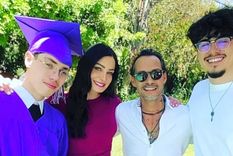 Foto: https://mamaslatinas.com/news-entertainment/dayanara-torres-marc-anthony-juntos-graduacion-hijo-ryan-fotos-video