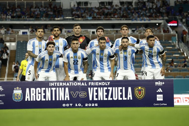 Sin Messi, la Selección argentina viene de derrotar 1-0 a Venezuela en el Hard Rock Stadium de Miami.