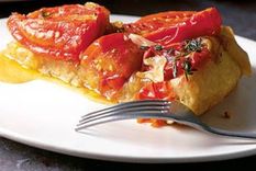 Tarta tatin salada de tomates y queso de cabra: ¡sabor increíble! Foto: Yaumian