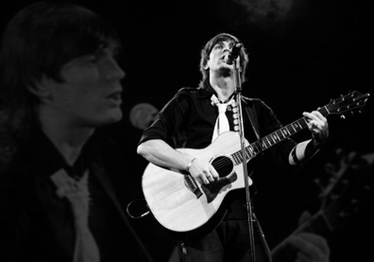 El músico brindó un show de dos horas ante un Auditorio Bustelo repleto. Foto: Poción para MDZ