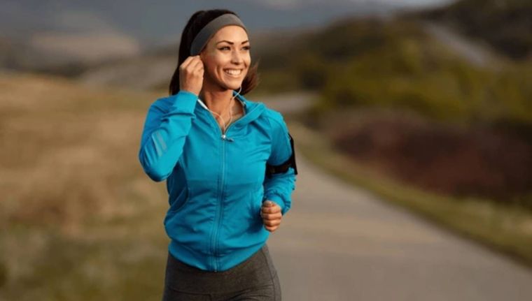 ¿Cuánto debemos caminar para bajar de peso según la OMS? (Shutterstock) Foto: Archivo