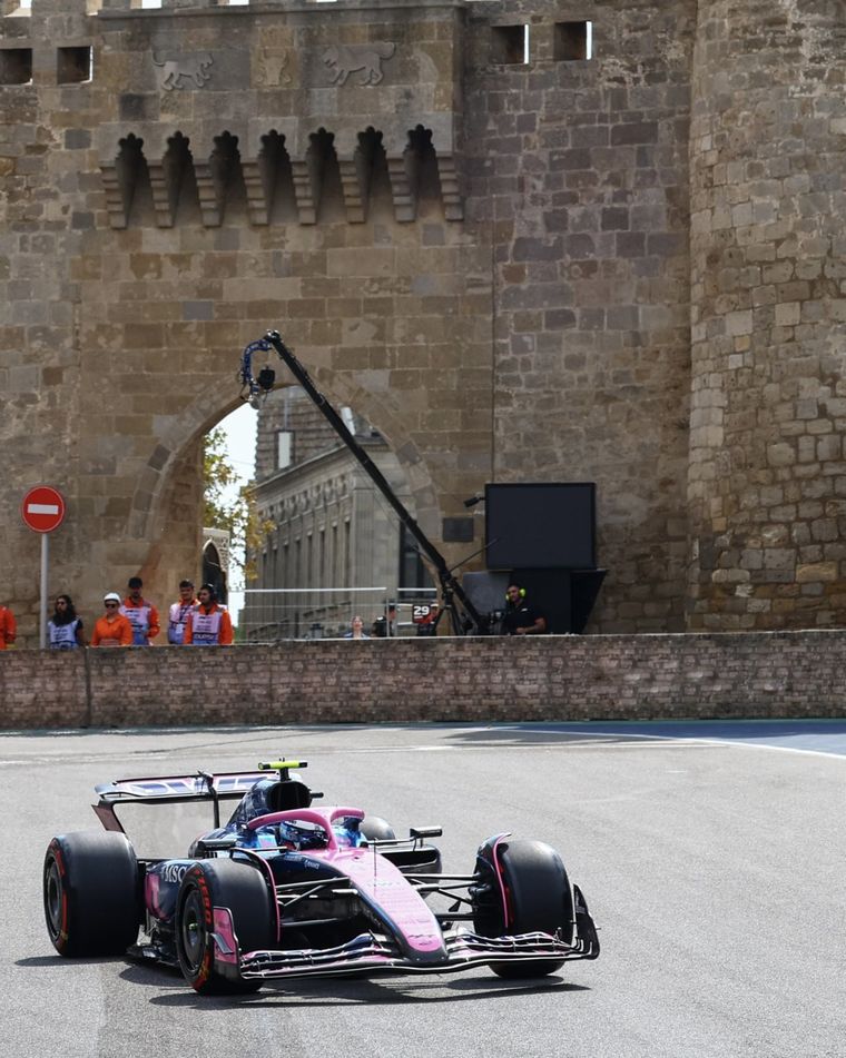 Franco Colapinto finalizó P19 en la FP1 del Gran Premio de Azerbaiyán. Foto: @AlpineF1Team Franco Colapinto finalizó P19 en la FP1 del Gran Premio de Azerbaiyán. Foto: @AlpineF1Team