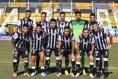Gimnasia sigue invicto, líder y tiene un guiño de cara al futuro. Foto: Prensa Gimnasia y Esgrima de Mendoza Gimnasia sigue invicto, líder y tiene un guiño de cara al futuro. Foto: Prensa Gimnasia y Esgrima de Mendoza