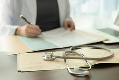 Realizar chequeos médicos regularmente fomenta una mayor conciencia sobre el cuidado de la salud. Foto: Shutterstock