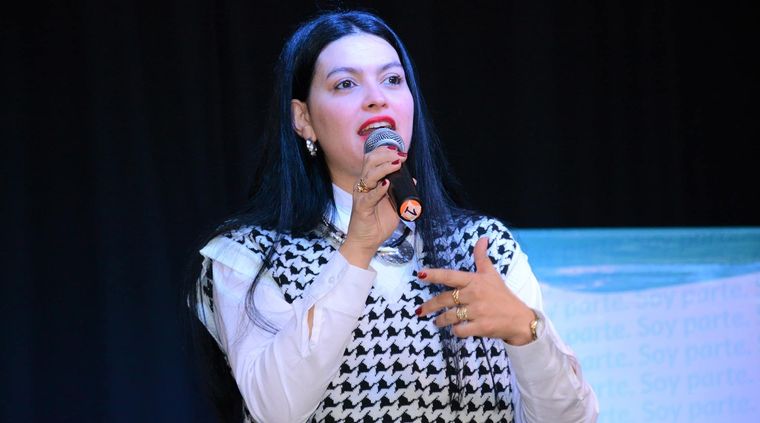 Foto: Facebook Flor Destéfanis (peronismo) ya eligió, como el resto de sus colegas, a sus candidatos a concejales.&nbsp;