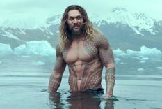 JASON MOMOA EL ACTOR INTERPRETA A AQUAMAN EN EL UNIVERSO DC. Foto: https://www.vidaextra.com/cine/jason-momoa-estara-cuadrado-que-nunca-actor-aquaman-sera-protagonista-pelicula-minecraft