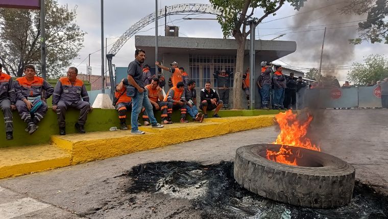 Trabajadores de la recolección de residuos decidieron ir a un paro de 48 horas Foto: Walter Moreno